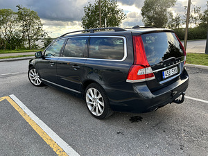 Volvo v70 Summum D4 My2015 (6 foto / 15)