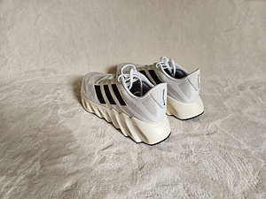 Кроссовки Adidas Switch FWD - 46 (2 фото из 4)