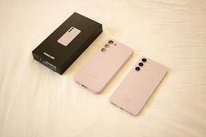 Samsung Galaxy S23+ (2 foto / 3)