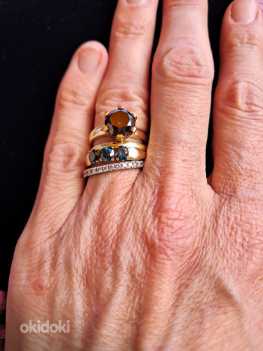 Золотое кольцо с синими бриллиантами. (фото #3)