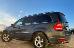 MERCEDES-BENZ GL 450 4MATIC (5 foto / 5)