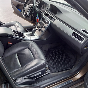 M: Volvo v70 2.0 100kw D3 momentum (8 foto / 14)
