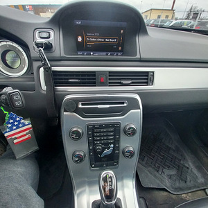 M: Volvo v70 2.0 100kw D3 momentum (9 foto / 14)