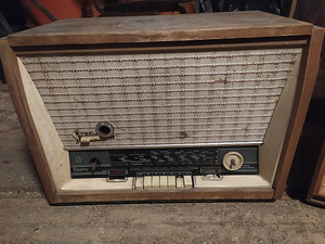 Vana raadio ja telekas (Antiik)