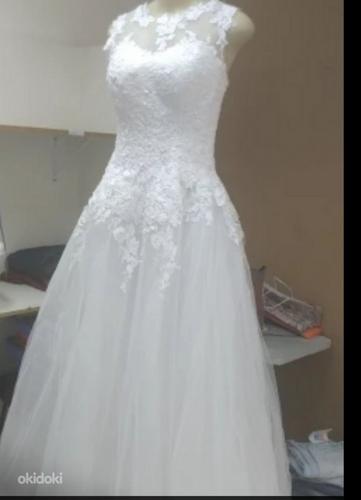 Свадебное платье р 40 (фото #1)