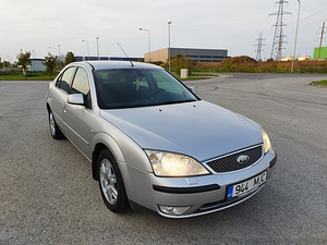 Ford Mondeo 2.5 Ghia (2 foto / 14)