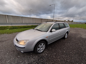 Ford Mondeo Ghia 2.5 V6 (3 foto / 13)