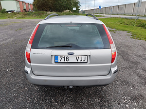 Ford Mondeo Ghia 2.5 V6 (4 foto / 13)