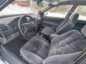 Mitsubishi Galant Elegance (11 foto / 15)