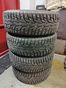 R16 205 60 литые диски MOMO шипованные шины Hankook (4 фото из 6)