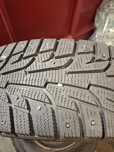 Hankook i*Pike naasterehvid R14 175/65 (2 foto / 4)