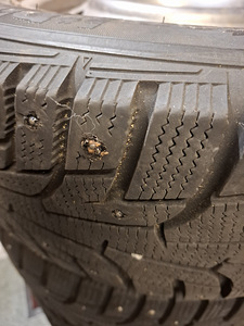 Hankook i*Pike naasterehvid R14 175/65 (3 foto / 4)