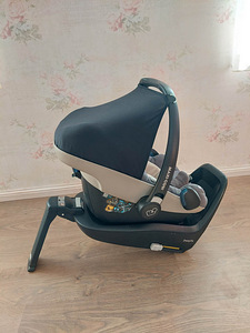 Два автокресла MaxiCos + Isofix (2way Fix) (3 фото из 5)