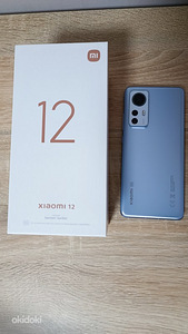 Xiaomi 12 256GB (2 foto / 2)
