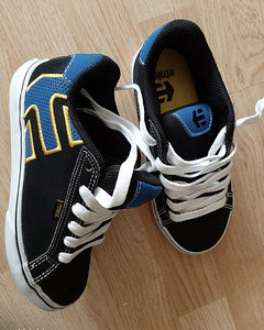 Uued Etnies s.33 (1 foto / 3)
