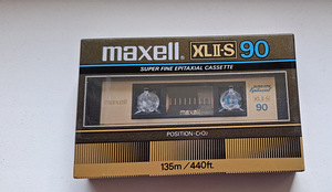 MAXELL XLII-S 1985 MAXELL UDXLII 1979 (1 foto / 4)