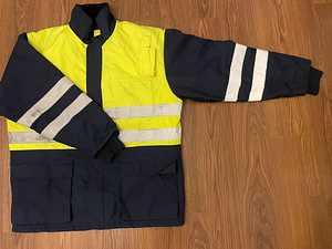 Müüa soe tööjope suurus 56 kapuutsita. (1 foto / 2)