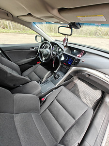 Honda Accord 110kw (6 foto / 14)