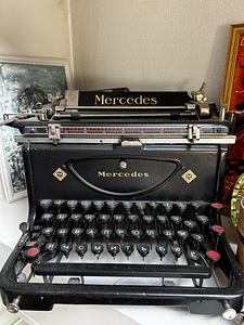 Mercedese kirjutusmasin