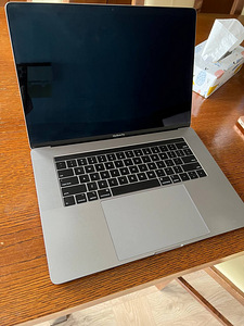 MacBook Pro 2019 Retina 15″ Core i9 2.3GHz / 16GB / INT (3 foto / 4)