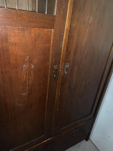Eestiaegne riidekapp (1 foto / 2)