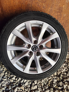 Mazda (8 фото из 9)