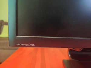 MONITOR HP Compaq LA2306x (8 foto / 9)