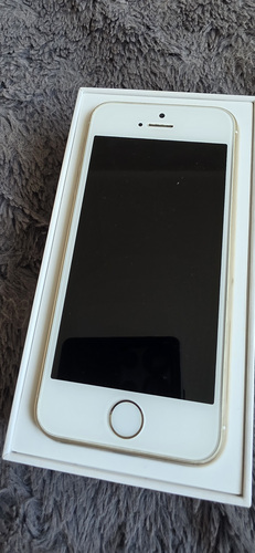 iPhone SE золотой 1-го поколения 64 ГБ