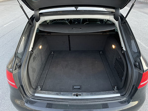 Audi A4 2.0 TDI 105kW 2008 (12 foto / 15)