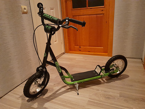Новый самокат, Nils Extreme 12".