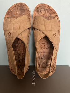 Сандалии GANT размер 36 (2 фото из 2)