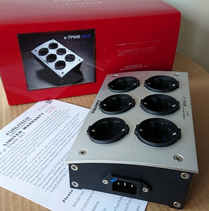 Furutech e-TP60E NCF Power High-end Distributor (2 foto / 3)