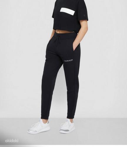 Новые спортивные штаны Calvin Klein XS (фото #1)