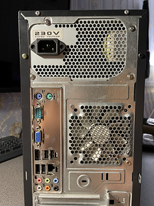 Q8400 полный комплект (3 фото из 5)