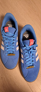 Adidas (1 foto / 3)