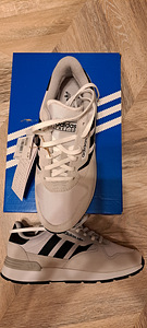 Новые adidas (2 фото из 3)
