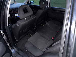 Volkswagen Bora 2.3 v5 manual 110kw (6 фото из 6)