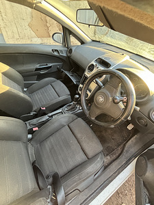 Opel Corsa 1.2CDTI varuosadeks (5 foto / 5)