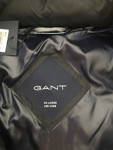 Жилет GANT (3 фото из 3)