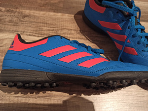 Adidas jalgpalli tossud, s 40 - 41 nagu uued (3 foto / 3)