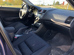 Honda Accord Tourer 2.4 vtec 140kw (10 foto / 11)