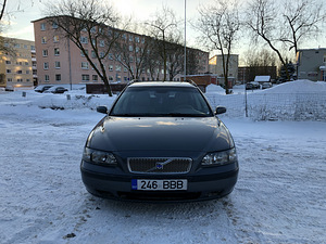 Volvo v70 2.4d 96kw (4 foto / 7)