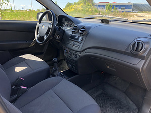 Chevrolet Aveo 1.2i 2007 (5 foto / 9)