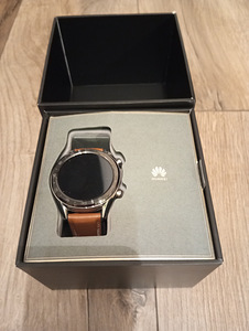 Uued käekellad/ Новые часы Huawei GT (1 фото из 3)