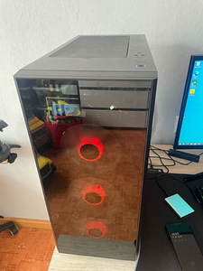 Võimekas Lauaarvuti (2 foto / 7)