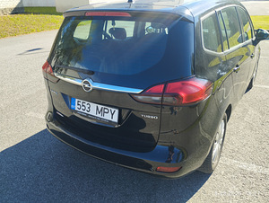 OPEL Zafira Tourer. (10 foto / 13)