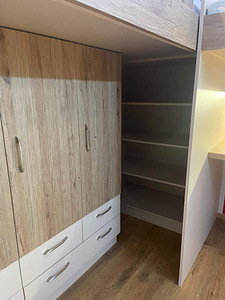 Mööbel: laud, voodi, kapp (3 foto / 7)