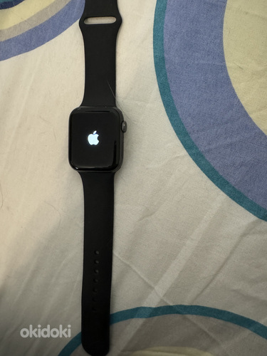 Apple Watch 4 44 мм (фото #1)