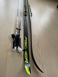 Laste suusakomplekt: Fisher 160cm suusk, Swix 140cm kepp (2 foto / 6)
