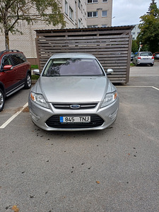 Ford Mondeo (2 фото из 4)